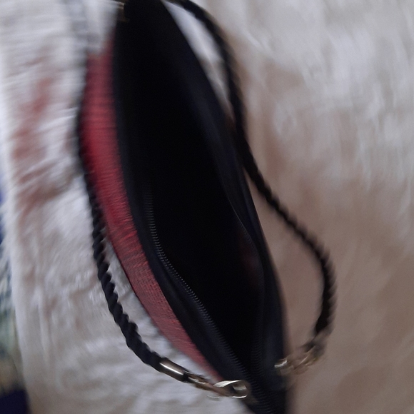 Purse - Picture 3 of 3